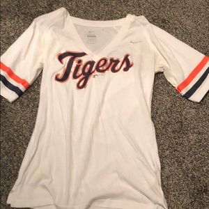 Nike tigers shirt